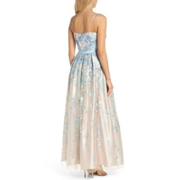 Eliza J Floral Embroidered Box Pleat Ball Gown dress SIZE 6 350$ - Picture 2 of 7